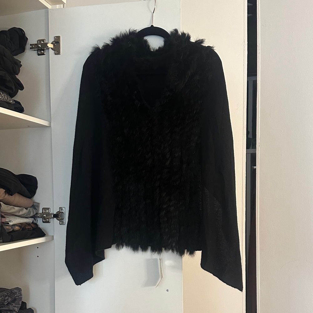 InCashmere Elegant Black Cape with Real Rabbit Fur Trim